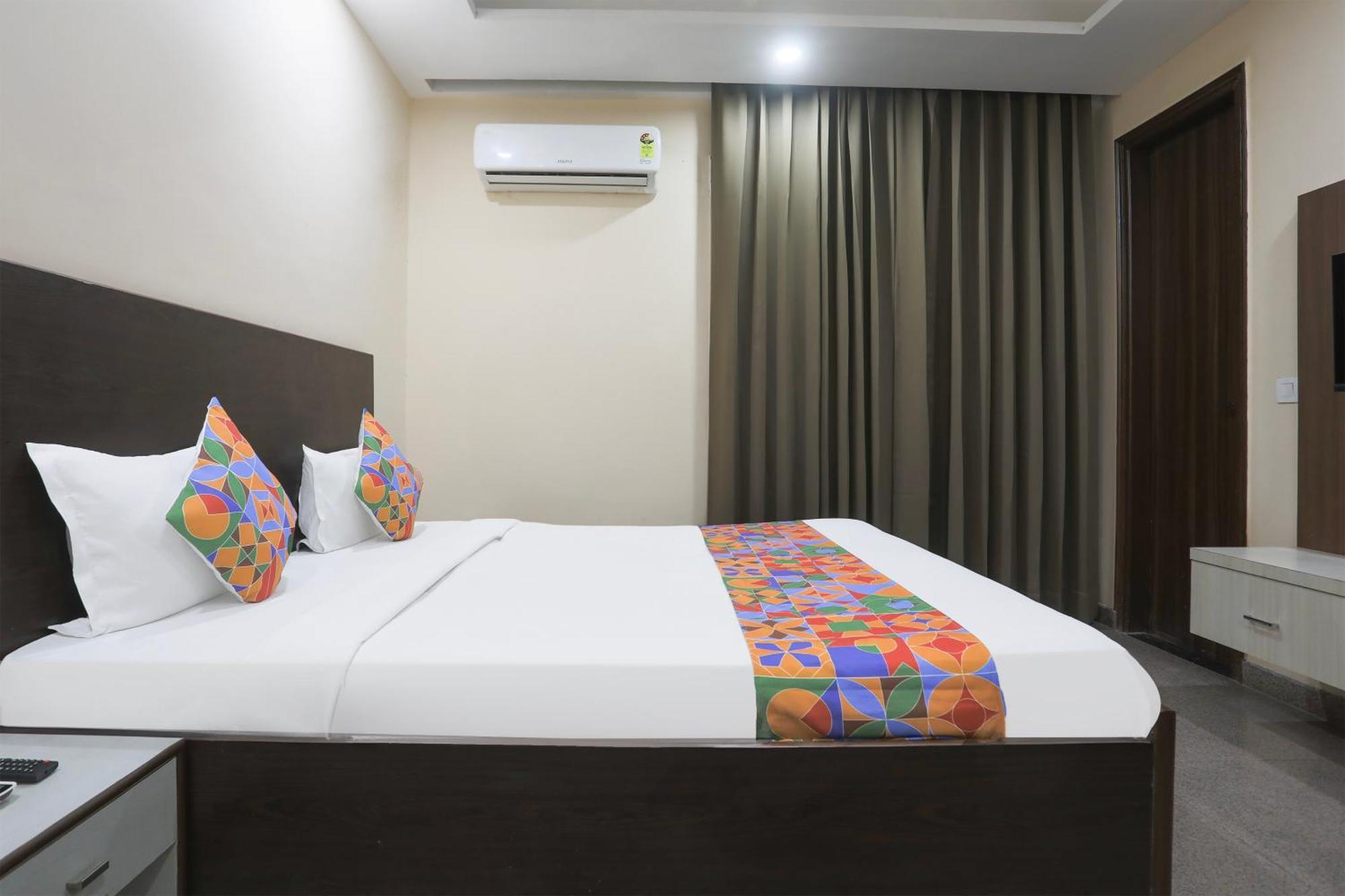Fabhotel Bliss Premium Gurgaon Exterior photo