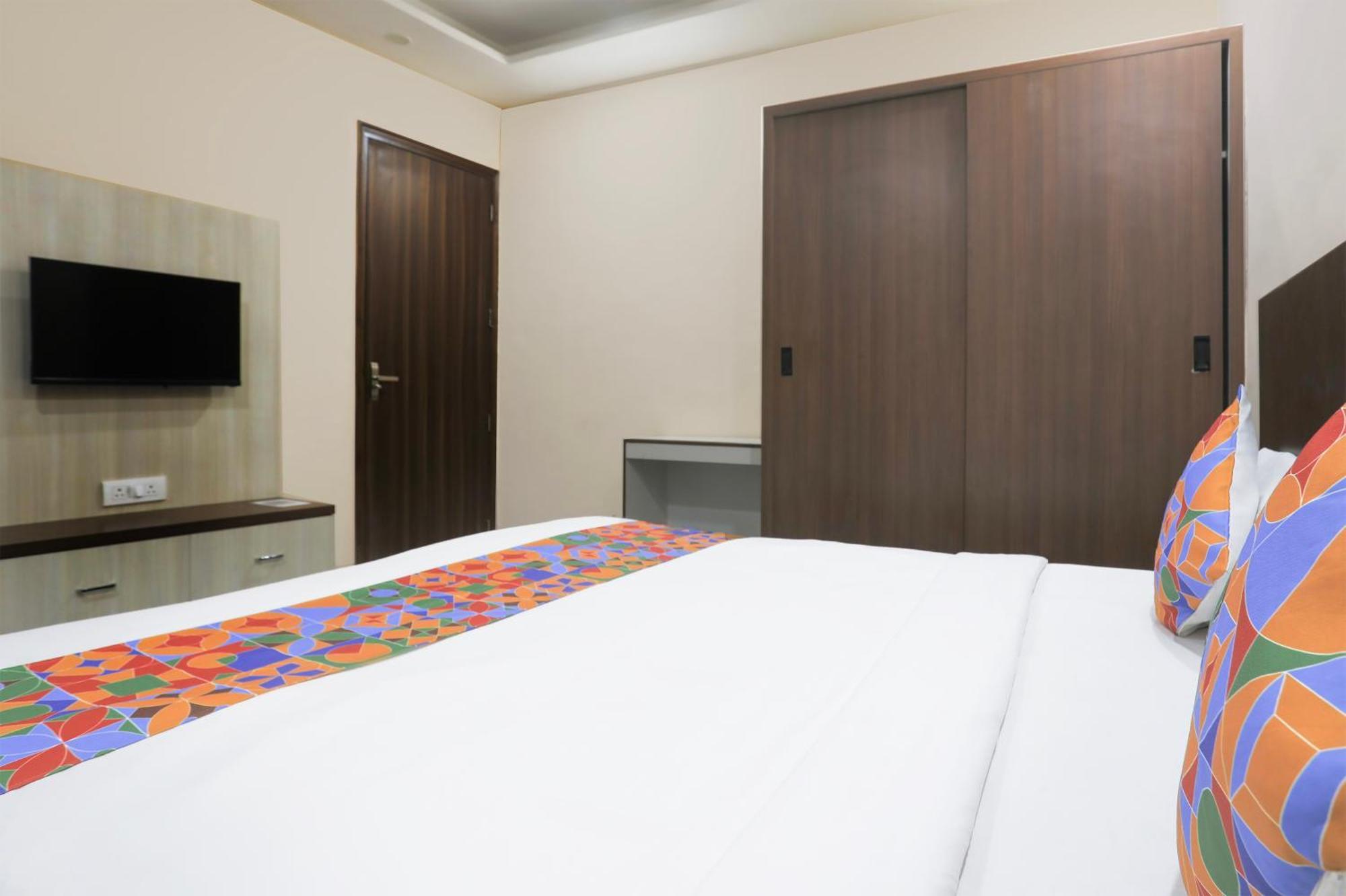 Fabhotel Bliss Premium Gurgaon Exterior photo