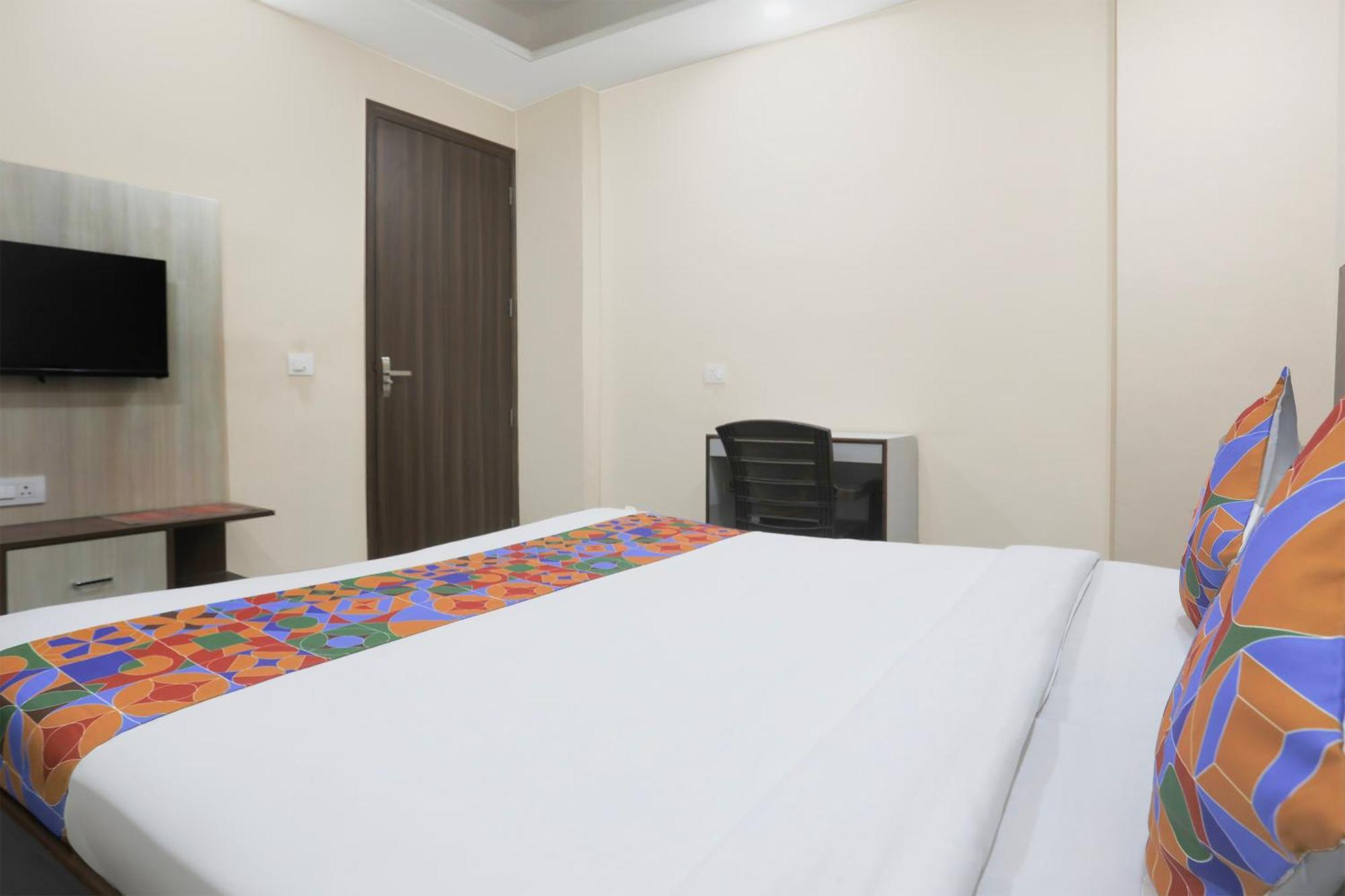 Fabhotel Bliss Premium Gurgaon Exterior photo